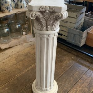 White Detailed Roman Pillar Small